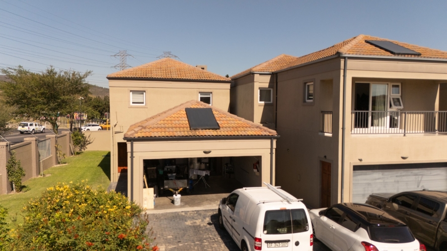 To Let 3 Bedroom Property for Rent in Brackenfell South Western Cape